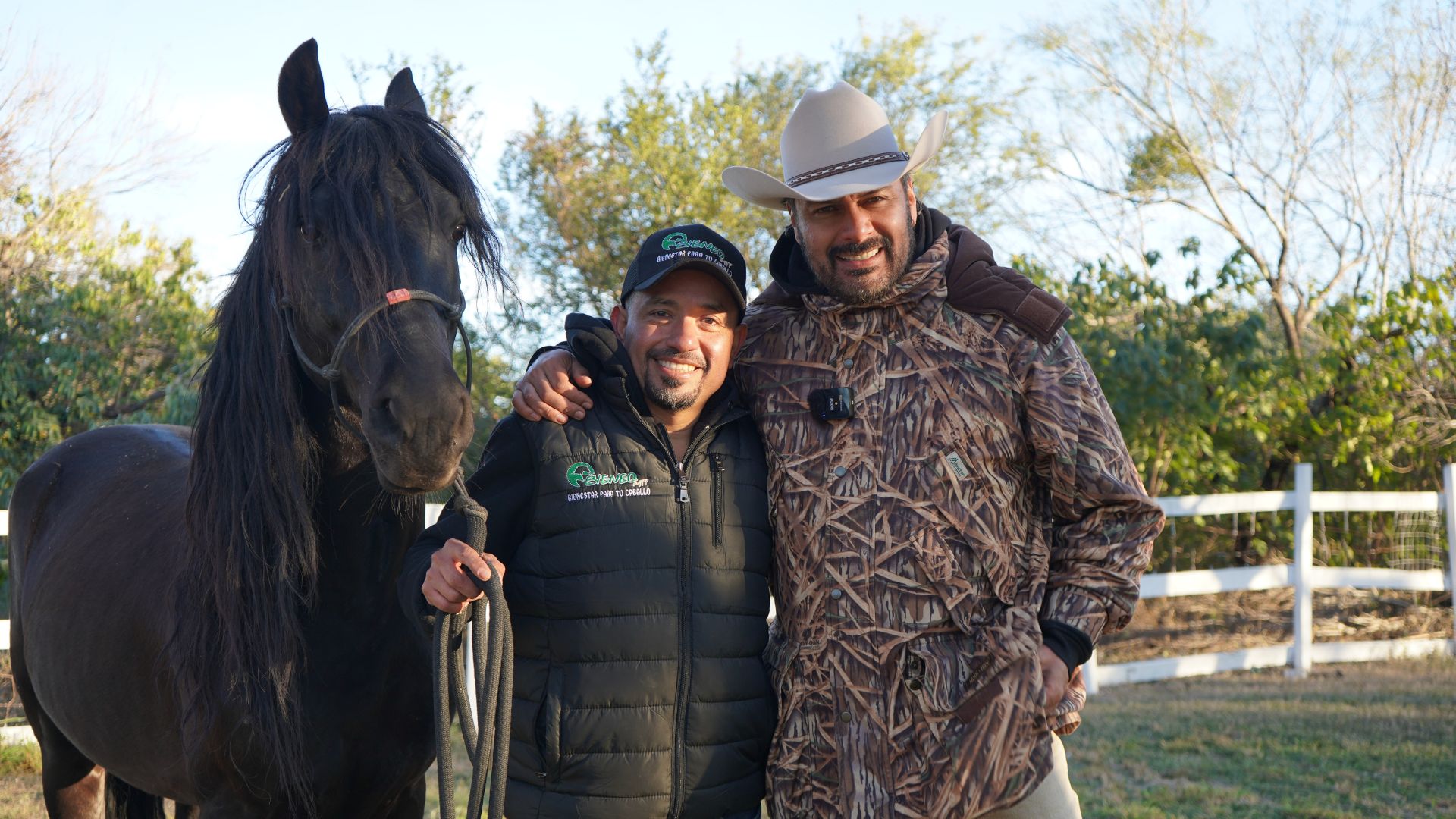 Tommy Vasques y JM Luna en BieneqMty